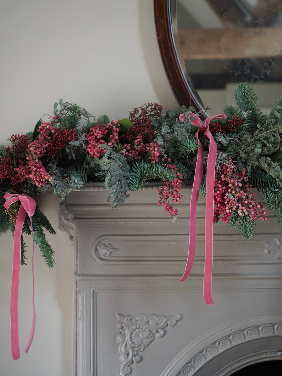 Santa Baby Garland