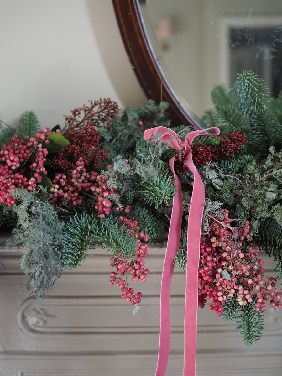 Santa Baby Garland