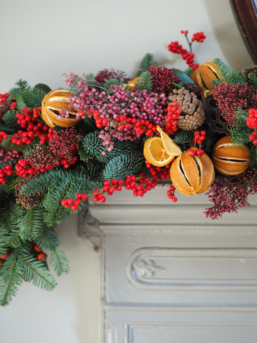 Driving Home For Christmas Garland